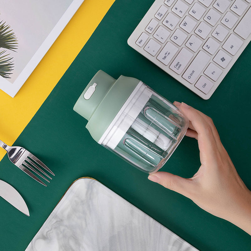 2026 New Mini Electric Food Chopper - Silent USB Charging, Compact Portable Garlic Chopper Kitchen Assistant
